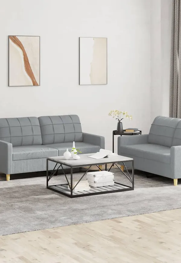 Riktigt snygg Soffa som passar bra vid många olika tillfällen.