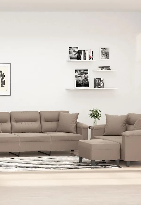 Komfortabel Soffa som passar bra vid många olika tillfällen.