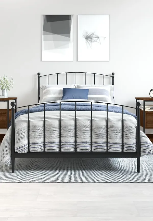 Otroligt snygg sängbord i brun färg gjord i järn.