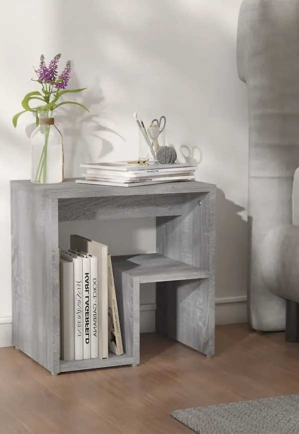 Snygg bord som passar bra vid många olika tillfällen.