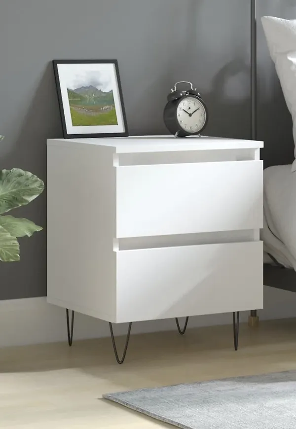 Exklusiv bord i vit färg gjord i järn.