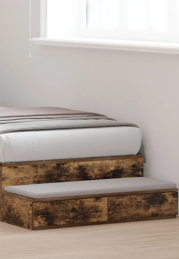 Klassisk bord som passar bra vid många olika tillfällen.