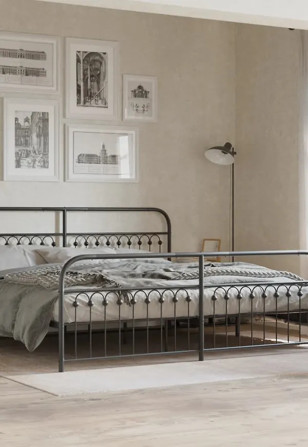 Otroligt fin Ram som passar bra vid många olika tillfällen.