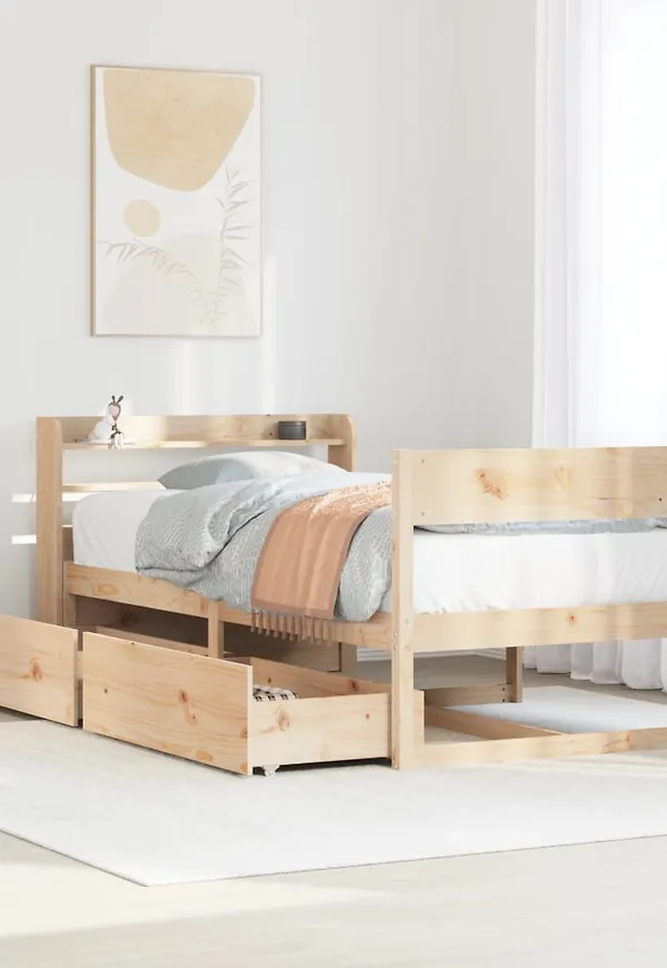 Klassisk Säng som passar bra vid många olika tillfällen.