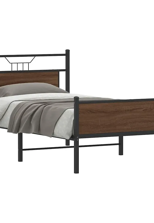 Härlig vidaxl sängram i brun färg gjord i ek.