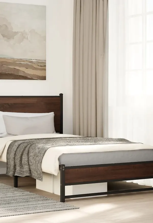 Brun sängram som passar perfekt till våren 2025!