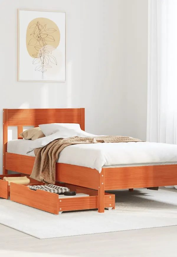 Klassisk Säng som passar bra vid många olika tillfällen.