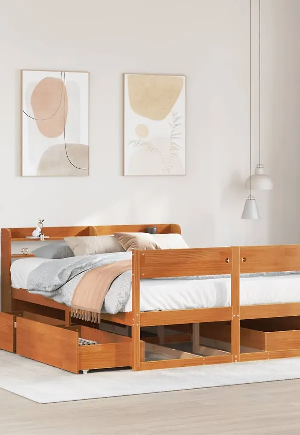 Supersnygg Säng som passar bra vid många olika tillfällen.