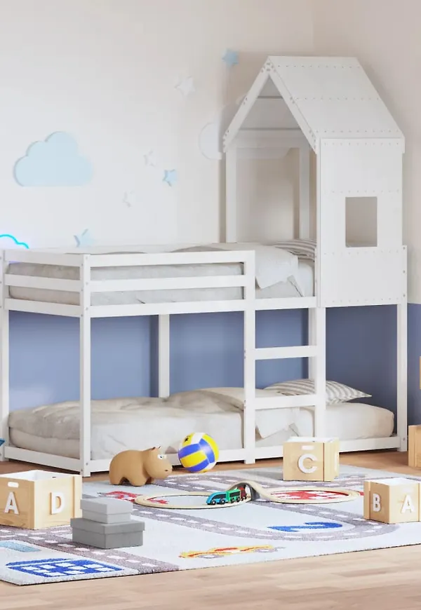 Snygg Säng som passar bra vid många olika tillfällen.