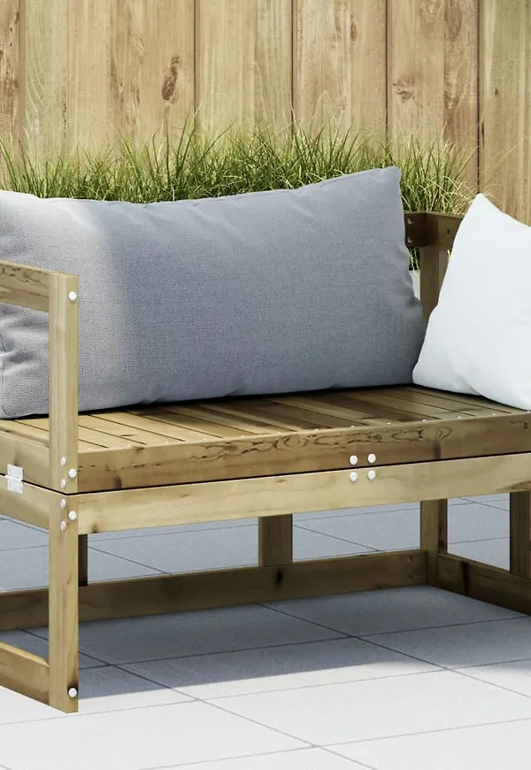 Härlig Bänk som passar bra vid många olika tillfällen.