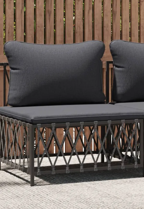 Komfortabel Soffa som passar bra vid många olika tillfällen.