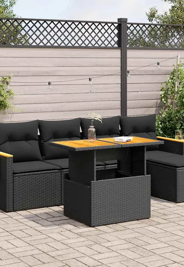 Riktigt snygg bord som passar bra vid många olika tillfällen.