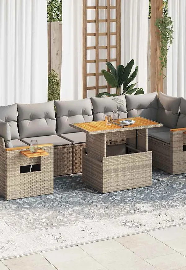 Beige bord som passar perfekt till sommaren 2025!