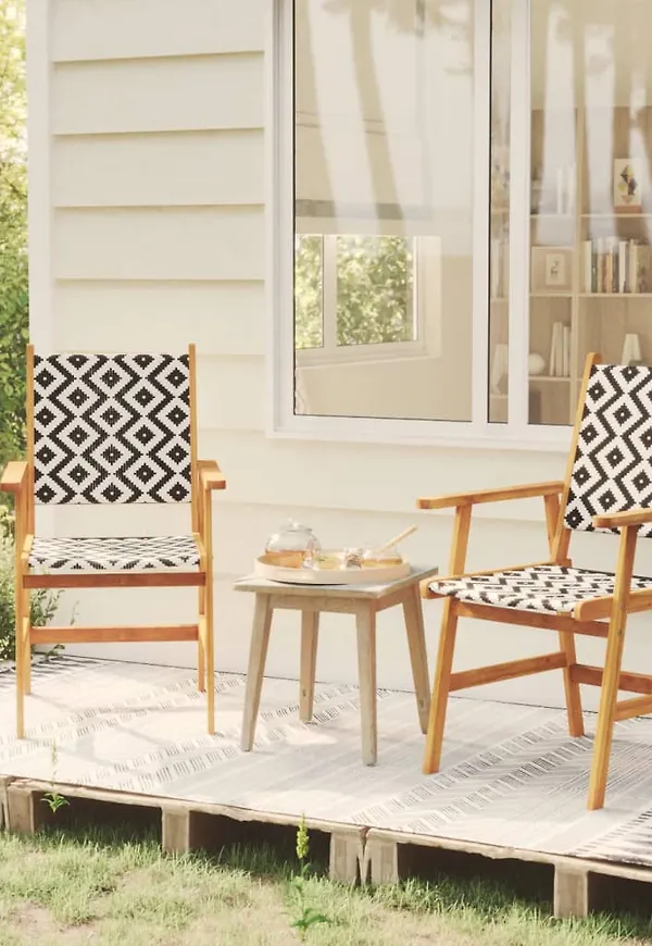 Fantastiskt snygg Stol som passar bra vid många olika tillfällen.