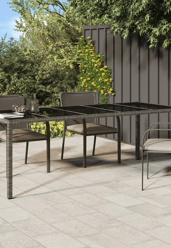 Fantastiskt fin bord som passar bra vid många olika tillfällen.