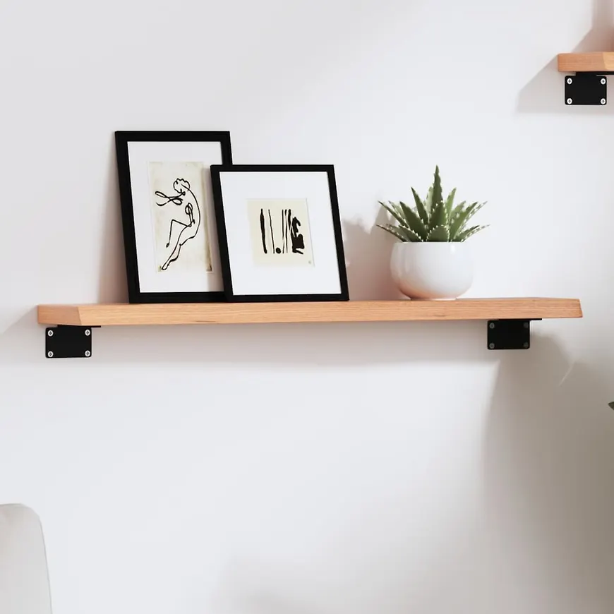 Brun vägghylla som passar perfekt till sommaren 2025!