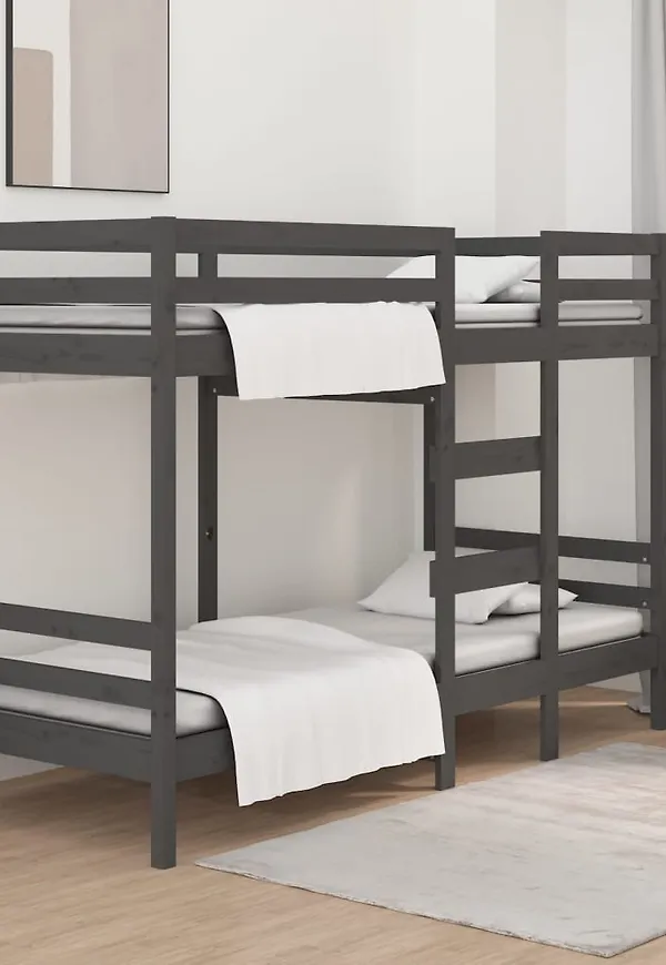 Härlig Säng som passar bra vid många olika tillfällen.