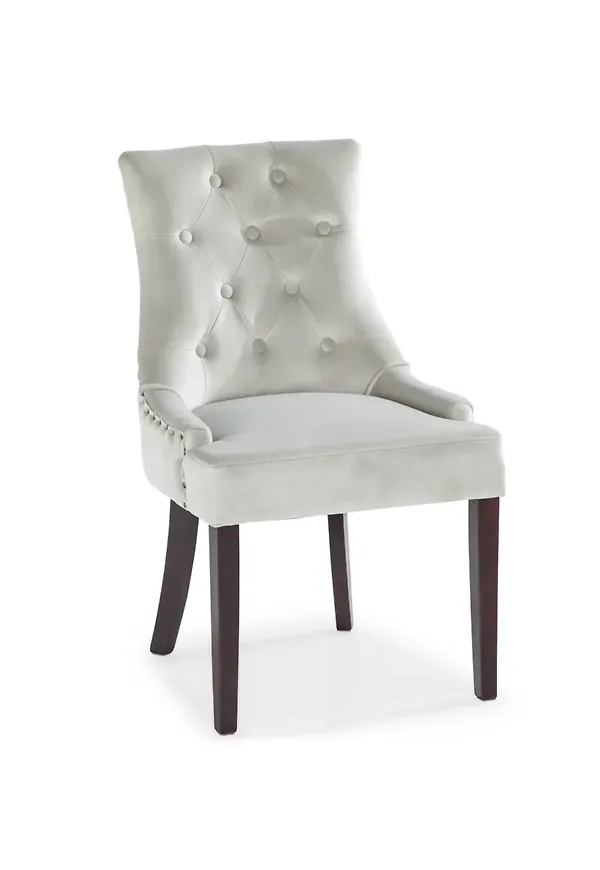 Beige matstol som passar perfekt till hösten 2025!