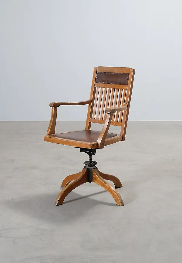 Kontorstol som passar perfekt till sommaren 2025!