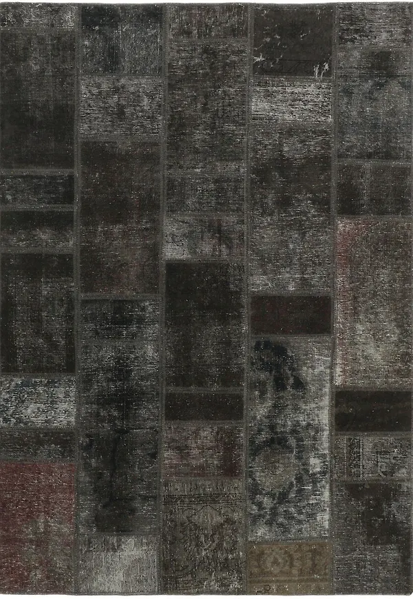 Svart ullmatta som passar perfekt till sommaren 2026!