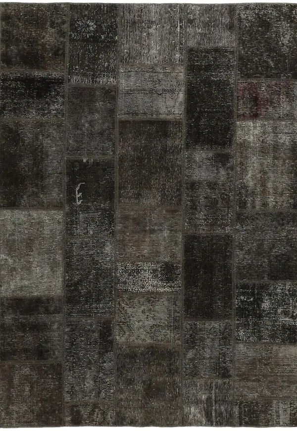 Riktigt snygg svart ullmatta 2026 från Rezas.