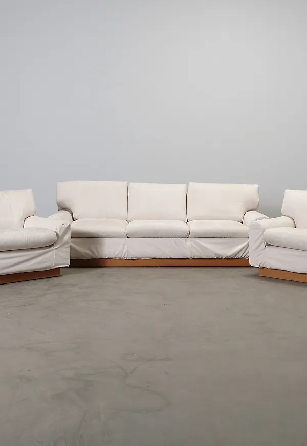 Riktigt snygg soffa i läder från No brand.