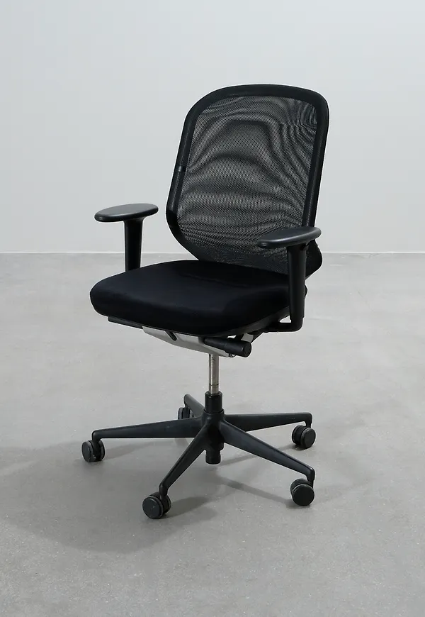 Komfortabel kontorsstol 2025 från Vitra.