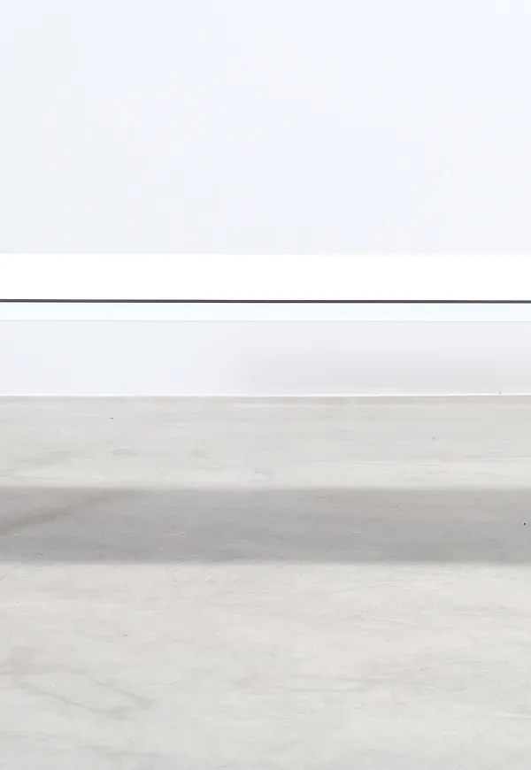 Ikonisk vit soffbord 2025 från Vivero.