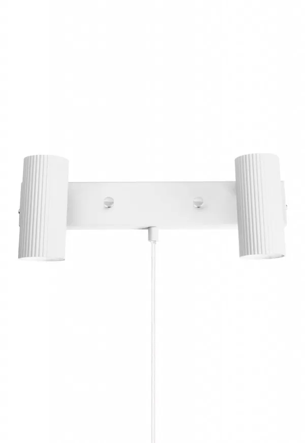 Snygg vägglampa 2025 från Globen Lighting.