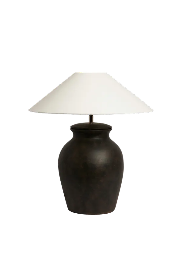 Skön svart lampa 2024 från watt & VEKE.