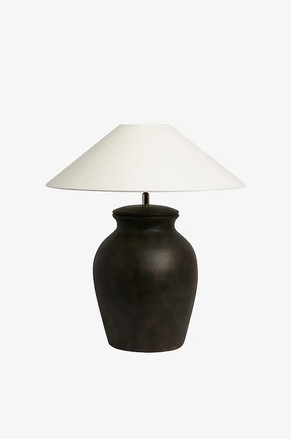 Modern svart lampa 2025 från watt & VEKE.