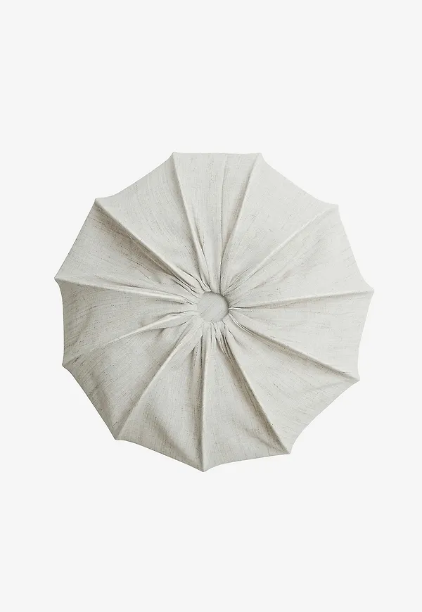 Otroligt fin lampa i beiget från watt & VEKE.