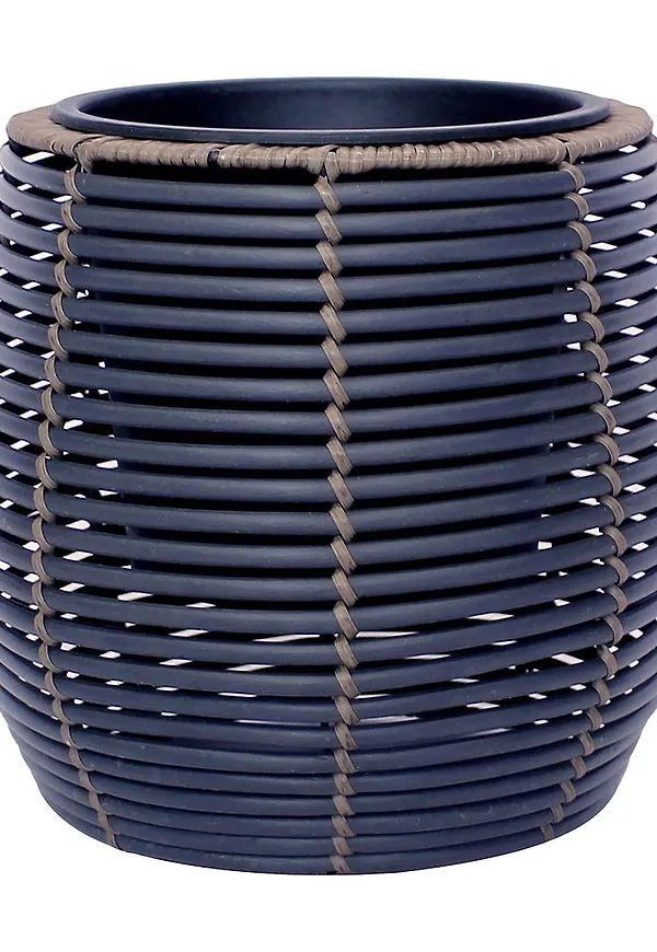 Härlig Kruka som passar bra vid många olika tillfällen.
