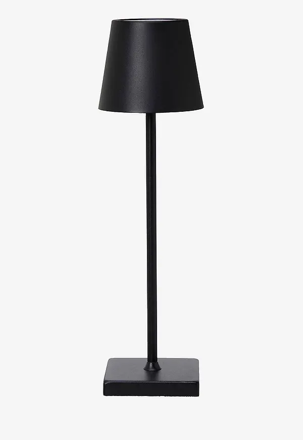 Söt bordlampa 2026 från Wikholm Form.