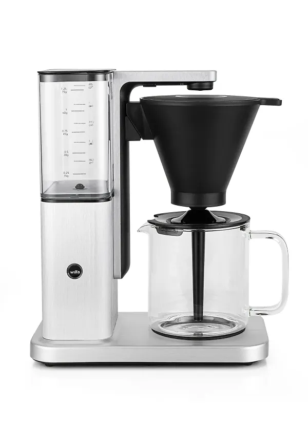 Stilren kaffebryggare i silverfärgade från Wilfa.