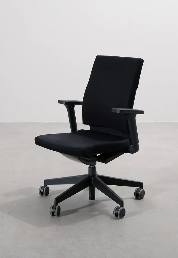 Mysig Stol som passar bra vid många olika tillfällen.