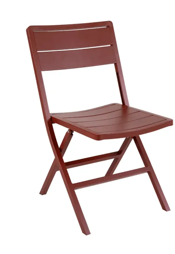 Brafab matstol som passar perfekt till sommaren 2025!