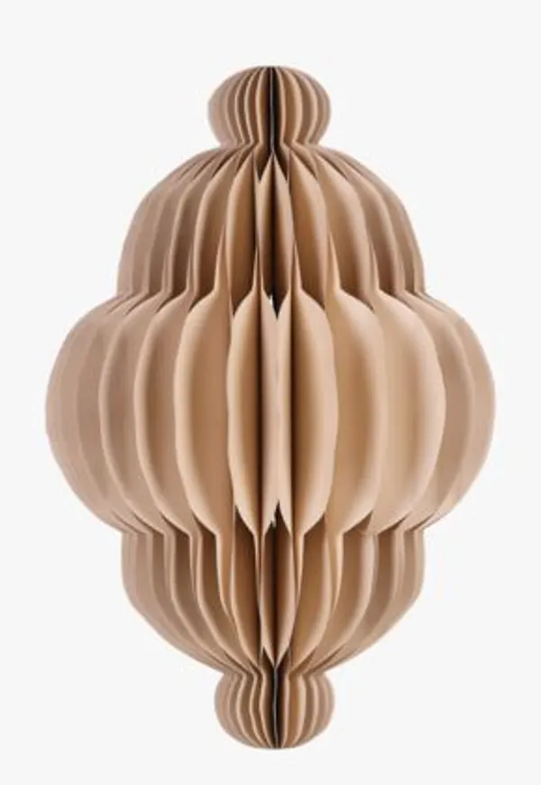 Fin bordslampa i beiget från hemtex.