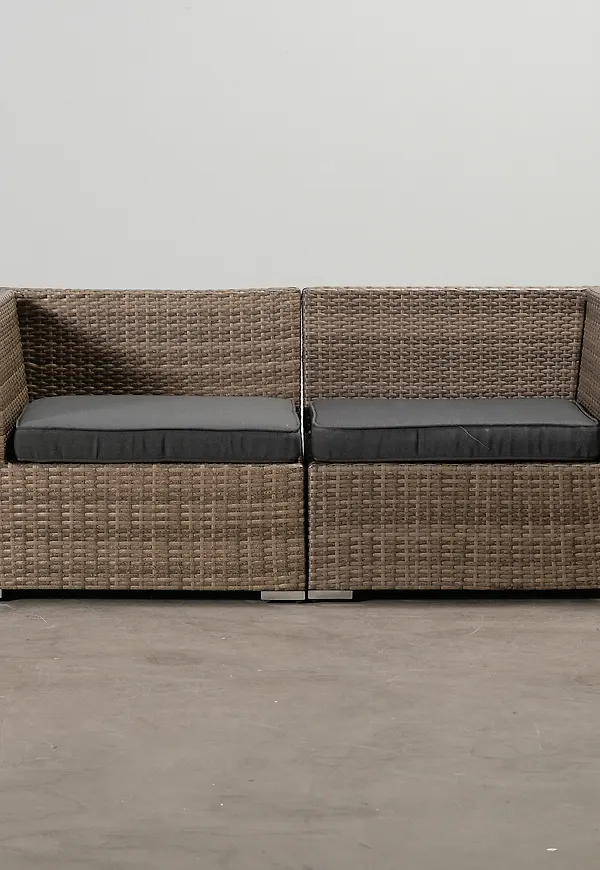 Smickrande Soffa som passar bra vid många olika tillfällen.