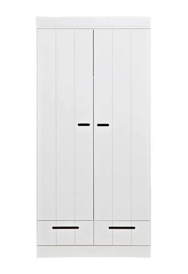 Härlig garderob i vitt från WOOOD.