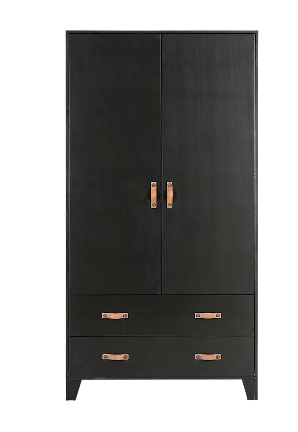 Otroligt snygg garderob i svart från WOOOD.