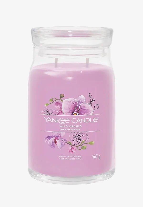Skön stearinljus i lila från Yankee Candle.