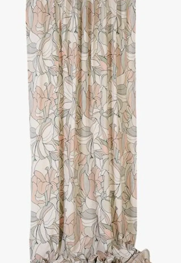 Komfortabel Gardin som passar bra vid många olika tillfällen.