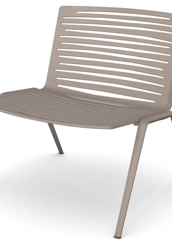 Jättefin fåtölj 2026 från Fast.