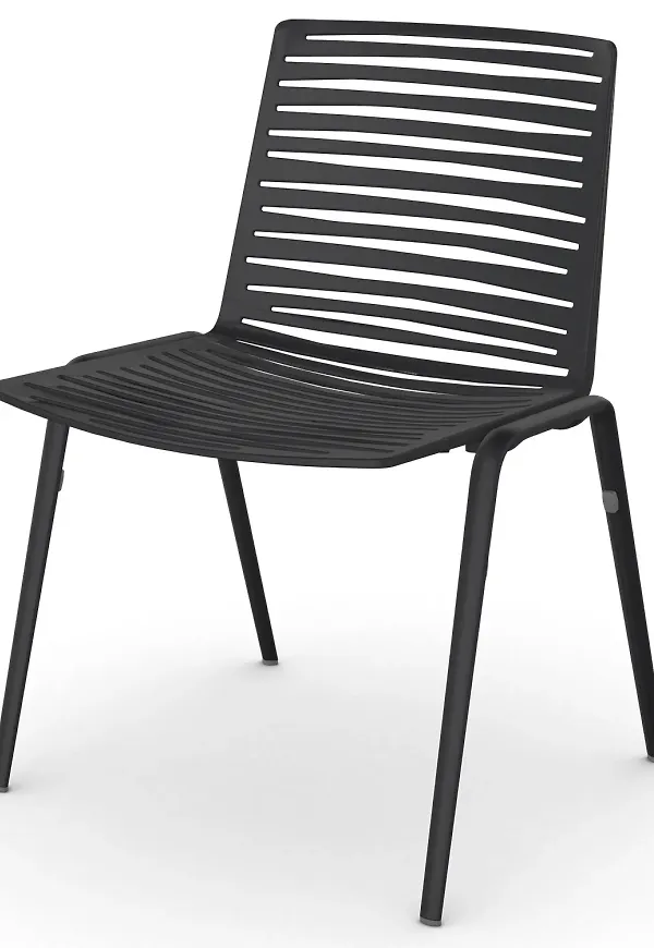 Riktigt fin Stol som passar bra vid många olika tillfällen.