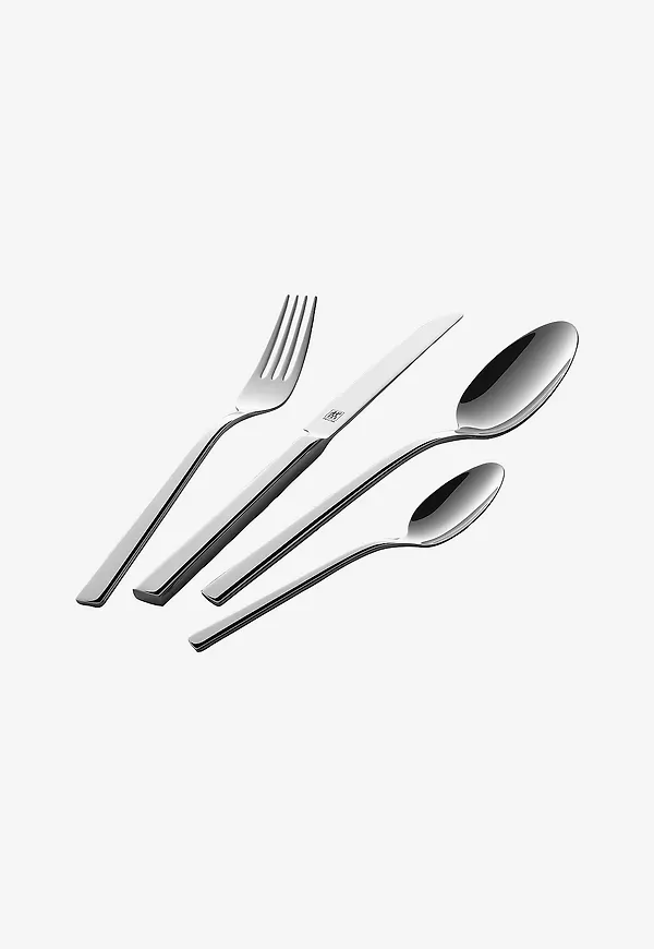 Silver ZWILLING-bestick i stilriktig modell.