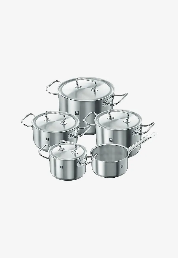 Riktigt snygg kastrullset i silver från ZWILLING.