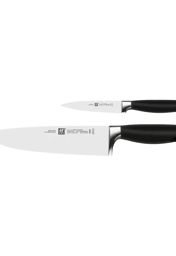 Silverfärgad ZWILLING-knivset i riktigt snygg modell.