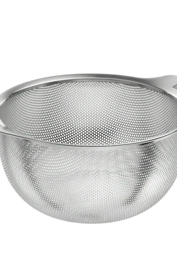 Supersnygg durkslag i silverfärgade från ZWILLING.