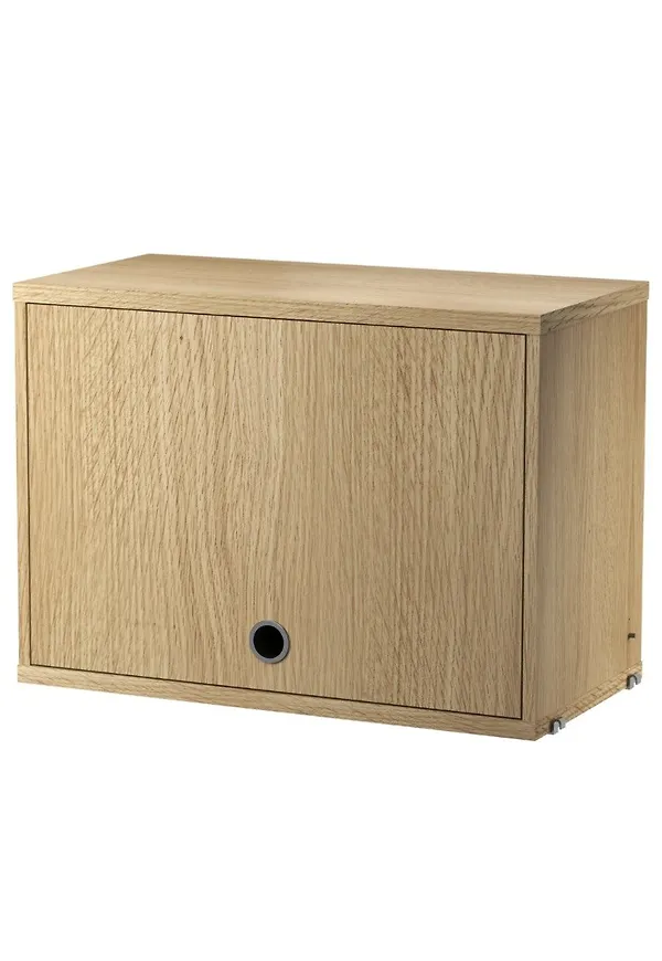 Fantastiskt snygg ekmatbord 2024 från String Furniture.